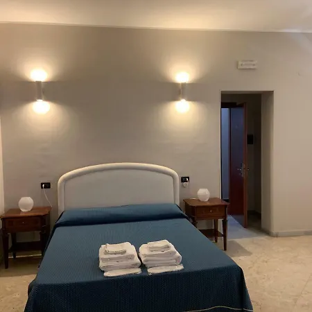 Hotel Lungomare 3*